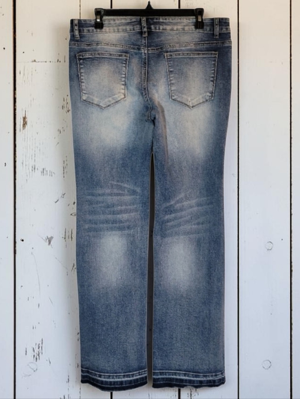 FLAMINGALS Size XL Wide Leg Jeans. W-17 R-8.5 I-32.5 Excellent Condition.